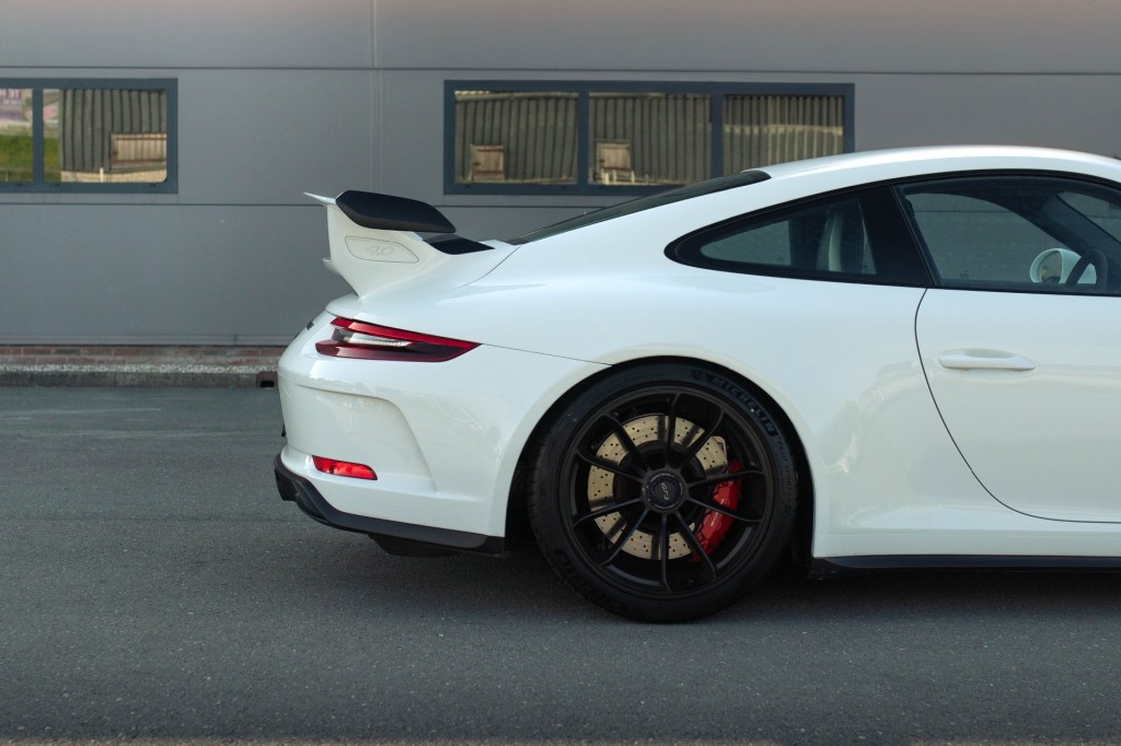 PORSCHE, 911