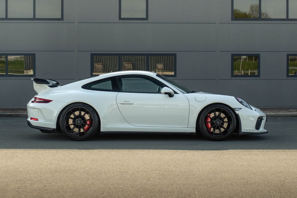 PORSCHE, 911