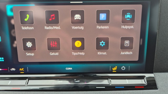 VOLKSWAGEN CADDY MAXI 2.0 TDi BleuMotion Euro 6 geschikt voor 1 rolstoel nieuw leverbaar bij Mobility4all