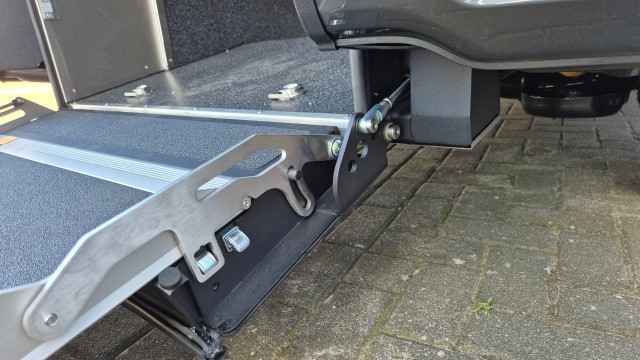 VOLKSWAGEN CADDY MAXI 2.0 TDi BleuMotion Euro 6 geschikt voor 1 rolstoel nieuw leverbaar bij Mobility4all