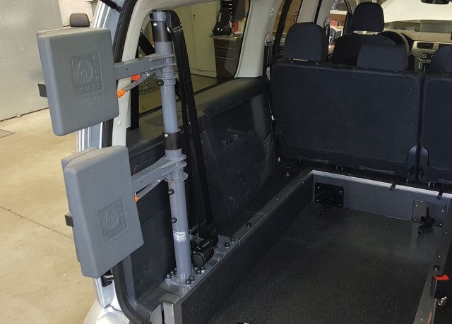 VOLKSWAGEN CADDY MAXI 2.0 TDi BleuMotion Euro 6 geschikt voor 1 rolstoel nieuw leverbaar bij Mobility4all