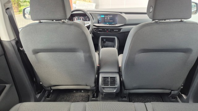 VOLKSWAGEN CADDY MAXI 2.0 TDi BleuMotion Euro 6 geschikt voor 1 rolstoel nieuw leverbaar bij Mobility4all