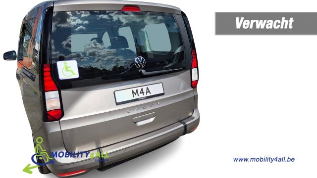 VOLKSWAGEN CADDY MAXI 2.0 TDi BleuMotion Euro 6 geschikt voor 1 rolstoel nieuw leverbaar bij Mobility4all