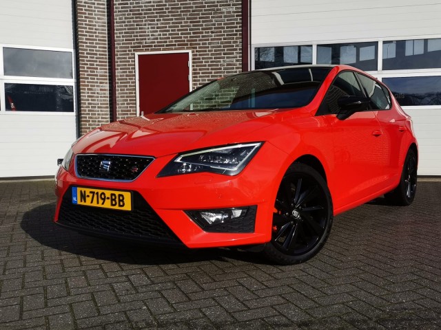 SEAT LEON 1.4 TSI FR Business - 140PK - panodak - Cruise - Prijs is all in, Roesthuis Auto's, Rossum