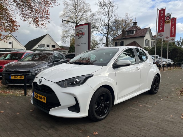 TOYOTA YARIS 1.5 HYBRID ACTIVE AUTOMAAT / CAMERA / ADAP, CRUISE / 15'' LMV, Autobedrijf de Jong, Helvoirt