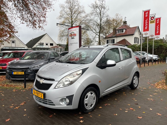 CHEVROLET SPARK 1.0 16V LT 5-DEURS / AIRCO / RADIO-CD / ELEK. RAMEN / DAKRAILS, Autobedrijf de Jong, Helvoirt