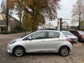 TOYOTA YARIS 1.5 HYBRID EXECUTIVE AUTOMAAT / NAVI / CAMERA / CRUISE CTR., Autobedrijf de Jong, Helvoirt