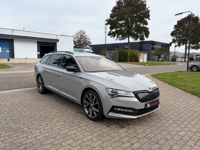 SKODA SUPERB Combi 1.4 TSI iV Sportline Pano Virtual Memory, RI Trading B.V., Enschede
