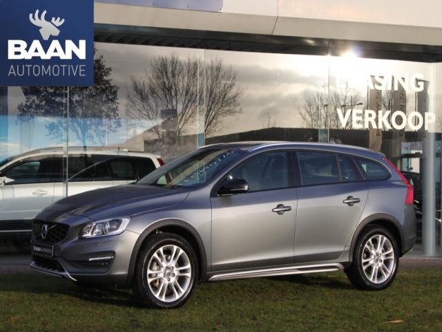 Volvo V60 - Cross Country 2.0 D4 SUMMUM Geartronic   Intellisafe Pro Line