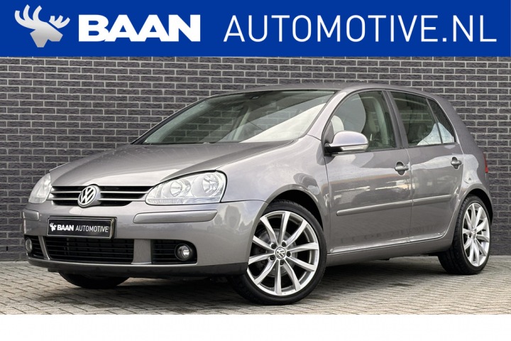 Volkswagen Golf - 2.0 FSI Comfortline Business