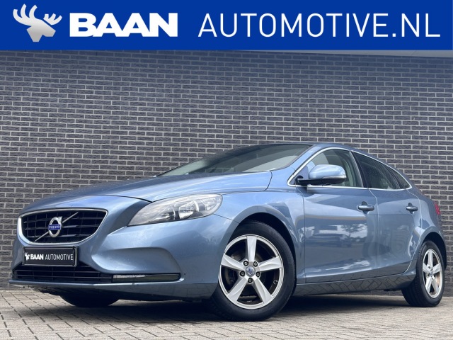 Volvo V40 - 1.6 D2 Momentum   Leder   Navigatie   Stoelverwarming
