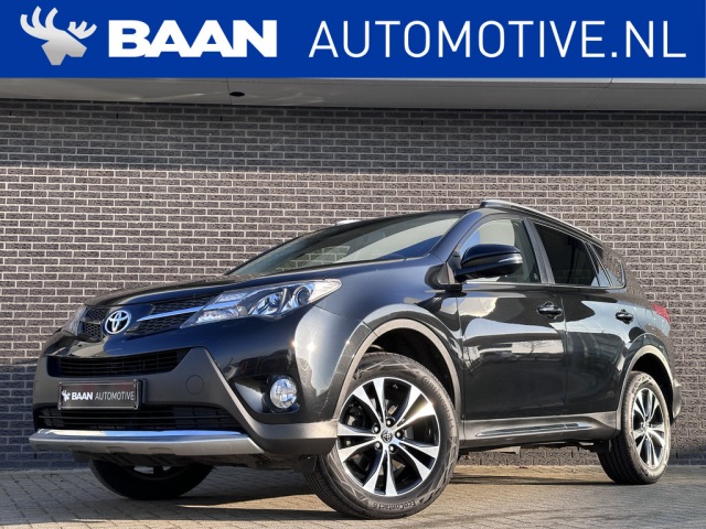 Toyota Rav4 - 2.0 Style 4WD   Camera   Automaat   Trekhaak