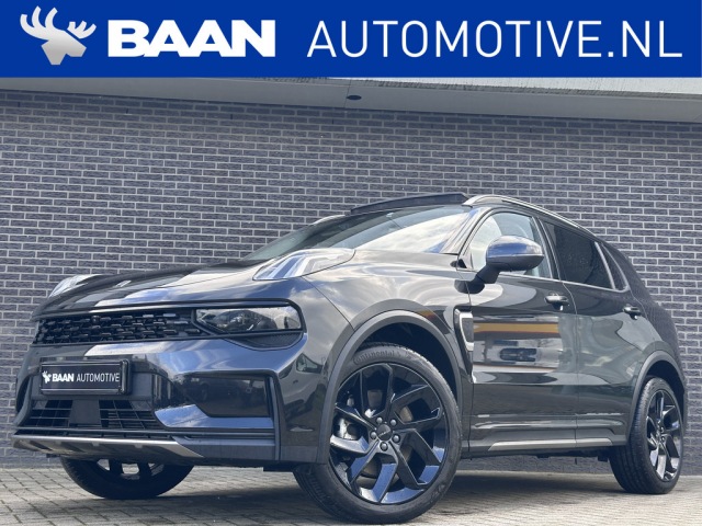 Lynk en co 01 - 1.5 Black Edition   Black Edition   Panoramadak   360 Camera    Adaptive Cruise   Virtual Cockpit