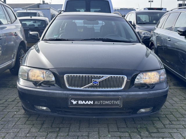 Volvo V70 - 2.4 Comfort Line