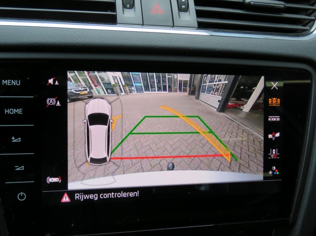 SKODA OCTAVIA Combi 1.0 115pk TSI Greentech Business Edition Plus / Led / Came, Garage Groenouwe, Bathmen