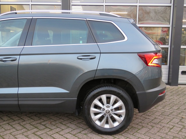 SKODA KAROQ 1.0 TSI 115pk DSG-aut. Clever Edition / Virtual / Navi / BOVAG g, Garage Groenouwe, Bathmen