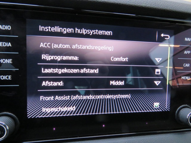 SKODA KAROQ 1.0 TSI 115pk DSG-aut. Clever Edition / Virtual / Navi / BOVAG g, Garage Groenouwe, Bathmen