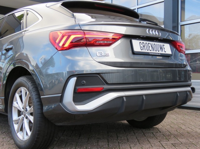 AUDI Q3 SPORTBACK 35 TFSI S Edition S-Tronic / Navi / Led / 18 Inch / BOVAG garant, Garage Groenouwe, Bathmen