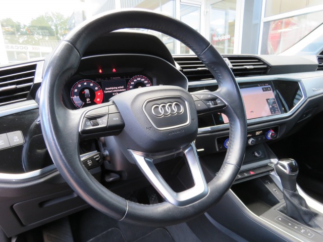 AUDI Q3 SPORTBACK 35 TFSI S Edition S-Tronic / Navi / Led / 18 Inch / BOVAG garant, Garage Groenouwe, Bathmen