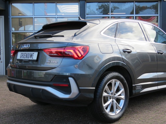 AUDI Q3 SPORTBACK 35 TFSI S Edition S-Tronic / Navi / Led / 18 Inch / BOVAG garant, Garage Groenouwe, Bathmen
