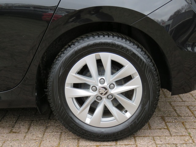 SKODA FABIA 1.0 TSI 95PK Ambition / Navi / Cruise / BOVAG garantie, Garage Groenouwe, Bathmen