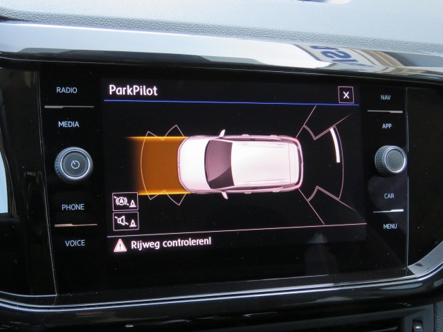 VOLKSWAGEN T-CROSS 1.0 TSI LIFE / 17 Inch / BOVAG garantie, Garage Groenouwe, Bathmen