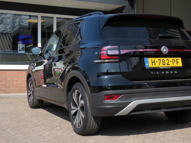 VOLKSWAGEN T-CROSS 1.0 TSI LIFE / 17 Inch / BOVAG garantie, Garage Groenouwe, Bathmen