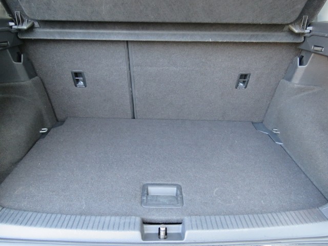 VOLKSWAGEN T-CROSS 1.0 TSI LIFE / 17 Inch / BOVAG garantie, Garage Groenouwe, Bathmen