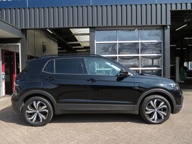 VOLKSWAGEN T-CROSS 1.0 TSI LIFE / 17 Inch / BOVAG garantie, Garage Groenouwe, Bathmen