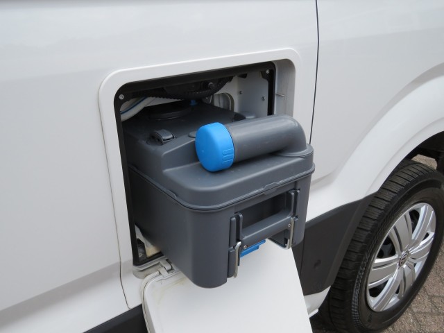 VOLKSWAGEN GRAND CALIFORNIA 600 2.0 Tdi 177pk DSG-aut. / 4-pers / Led / Navi / Stoel-stuurverw. / Camera, Garage Groenouwe, Bath