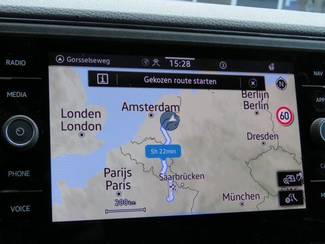 VOLKSWAGEN GRAND CALIFORNIA 600 2.0 Tdi 177pk DSG-aut. / 4-pers / Led / Navi / Stoel-stuurverw. / Camera, Garage Groenouwe, Bath