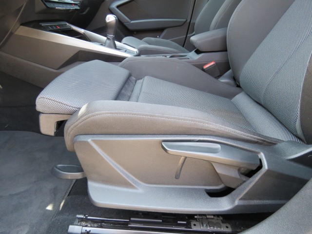 AUDI A3 30 TFSI BNS EDITION / Matrix led / 18 Inch / BOVAG garantie, Garage Groenouwe, Bathmen