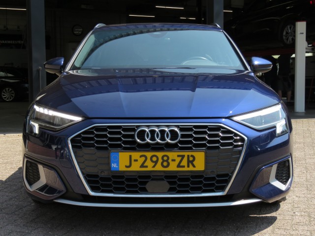 AUDI A3 30 TFSI BNS EDITION / Matrix led / 18 Inch / BOVAG garantie, Garage Groenouwe, Bathmen