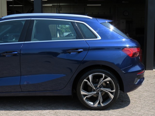 AUDI A3 30 TFSI BNS EDITION / Matrix led / 18 Inch / BOVAG garantie, Garage Groenouwe, Bathmen