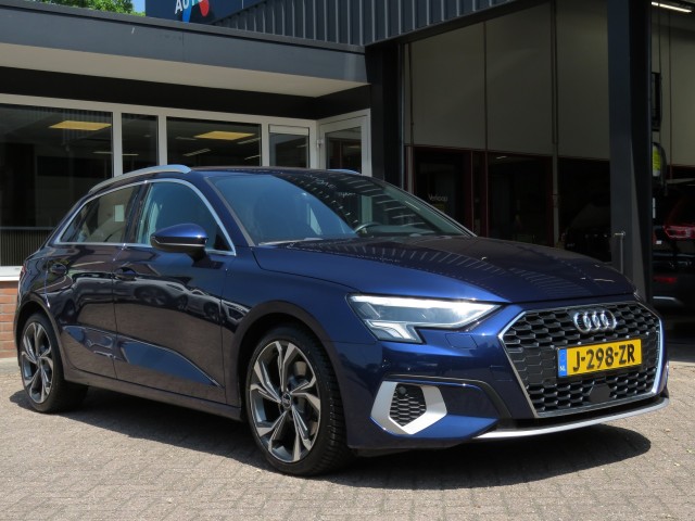 AUDI A3 30 TFSI BNS EDITION / Matrix led / 18 Inch / BOVAG garantie, Garage Groenouwe, Bathmen