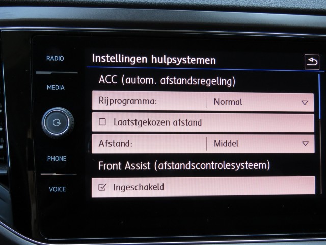 VOLKSWAGEN T-ROC 1.5 TSI STYLE, Garage Groenouwe, Bathmen