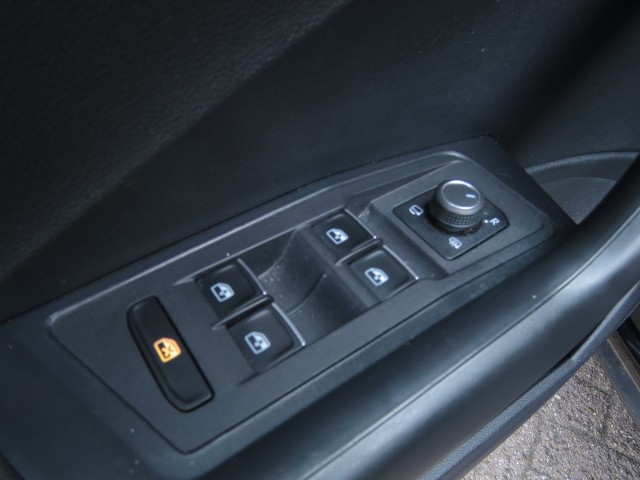 VOLKSWAGEN T-ROC 1.5 TSI STYLE, Garage Groenouwe, Bathmen