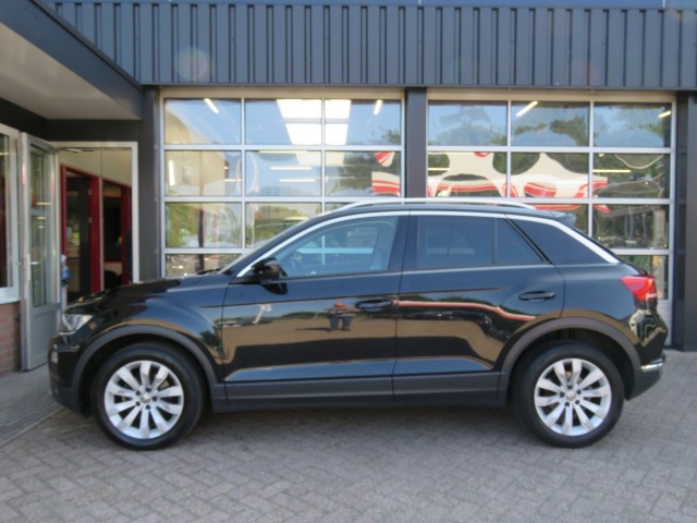 VOLKSWAGEN T-ROC 1.5 TSI STYLE, Garage Groenouwe, Bathmen