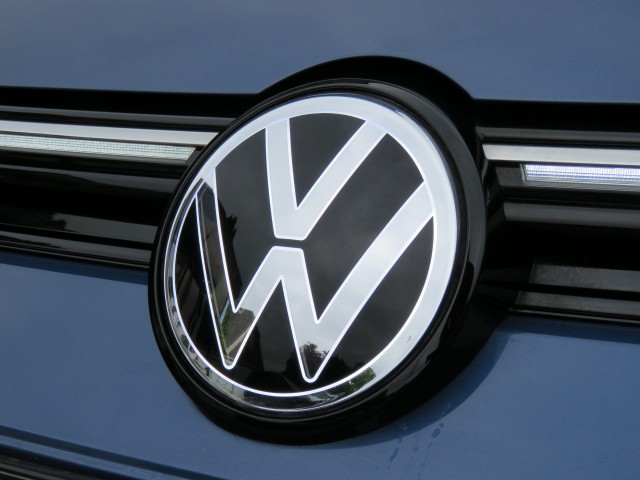 VOLKSWAGEN GOLF 1.5 ETSI 150PK DSG-aut. LIFE EDT. / Open dak / Veel opties / FABIEKS garantie, Garage Groenouwe, Bathmen