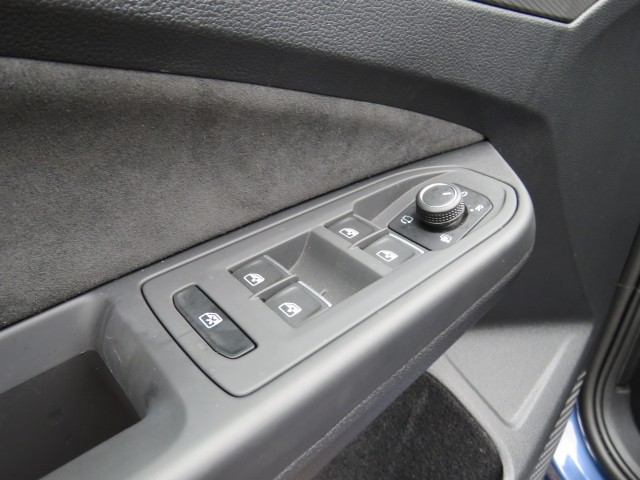 VOLKSWAGEN GOLF 1.5 ETSI 150PK DSG-aut. LIFE EDT. / Open dak / Veel opties / FABIEKS garantie, Garage Groenouwe, Bathmen