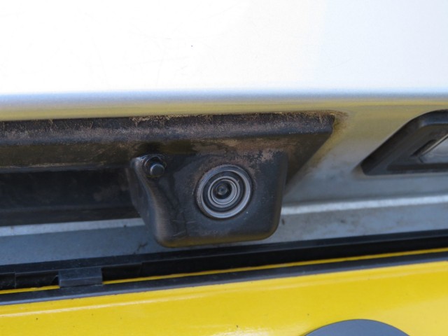 VOLKSWAGEN TOURAN 1.2 TSI CON. SERIES ,,SOUND'' / Camera / Wegklap.haak / Stoelverwarming / , Garage Groenouwe, Bathmen