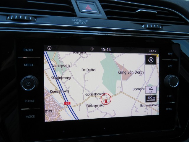 VOLKSWAGEN TOURAN 1.2 TSI CON. SERIES ,,SOUND'' / Camera / Wegklap.haak / Stoelverwarming / , Garage Groenouwe, Bathmen