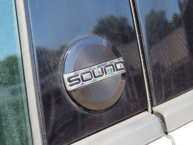 VOLKSWAGEN TOURAN 1.2 TSI CON. SERIES ,,SOUND'' / Camera / Wegklap.haak / Stoelverwarming / , Garage Groenouwe, Bathmen