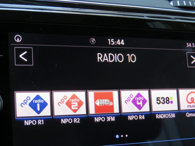 VOLKSWAGEN TOURAN 1.2 TSI CON. SERIES ,,SOUND'' / Camera / Wegklap.haak / Stoelverwarming / , Garage Groenouwe, Bathmen