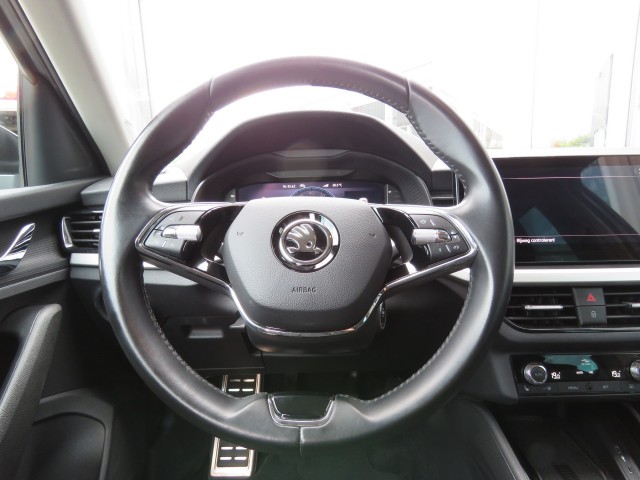 SKODA KAMIQ 1.0 TSI  110pk SPORT BNS / Camera /  Stoelverw / Led / 18 Inch / Clima / BOVAG garantie, Garage Groenouwe, Bathmen