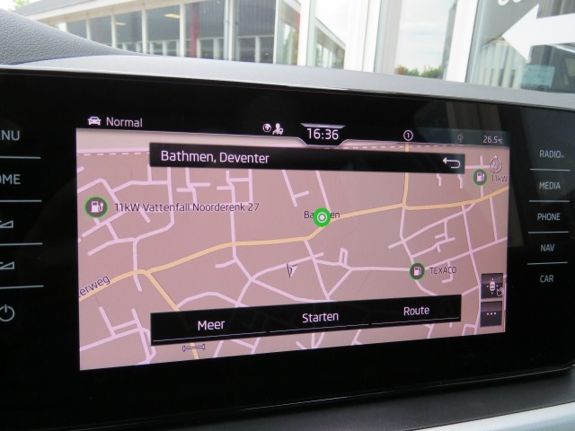 SKODA KAMIQ 1.0 TSI  110pk SPORT BNS / Camera /  Stoelverw / Led / 18 Inch / Clima / BOVAG garantie, Garage Groenouwe, Bathmen