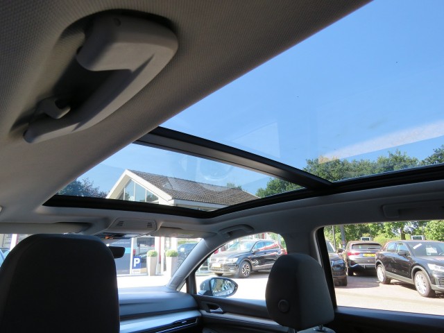 VOLKSWAGEN GOLF 1.0 ETSI LIFE, Garage Groenouwe, Bathmen