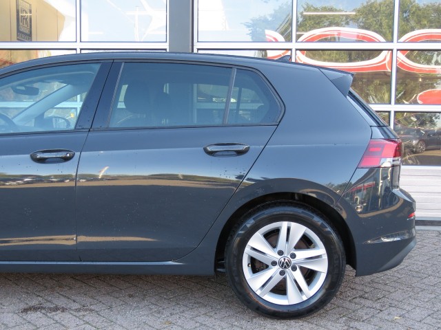 VOLKSWAGEN GOLF VIII 1.5 eTSI 150pk DSG-aut. / BOVAG garantie, Garage Groenouwe, Bathmen