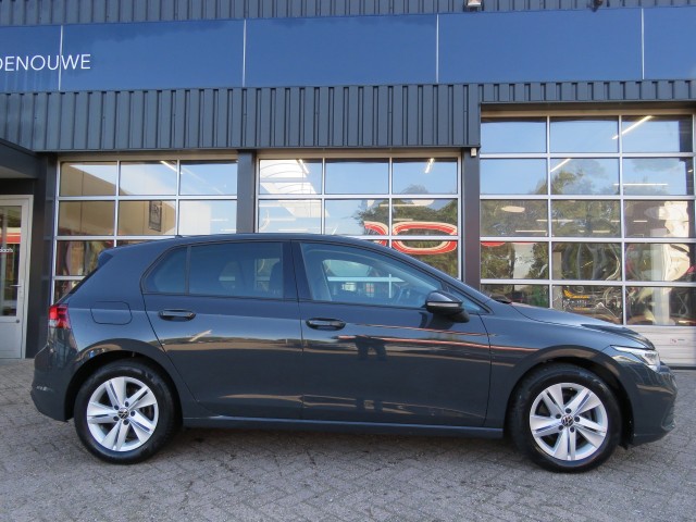 VOLKSWAGEN GOLF VIII 1.5 eTSI 150pk DSG-aut. / BOVAG garantie, Garage Groenouwe, Bathmen