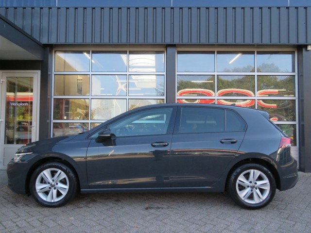 VOLKSWAGEN GOLF VIII 1.5 eTSI 150pk DSG-aut. / BOVAG garantie, Garage Groenouwe, Bathmen
